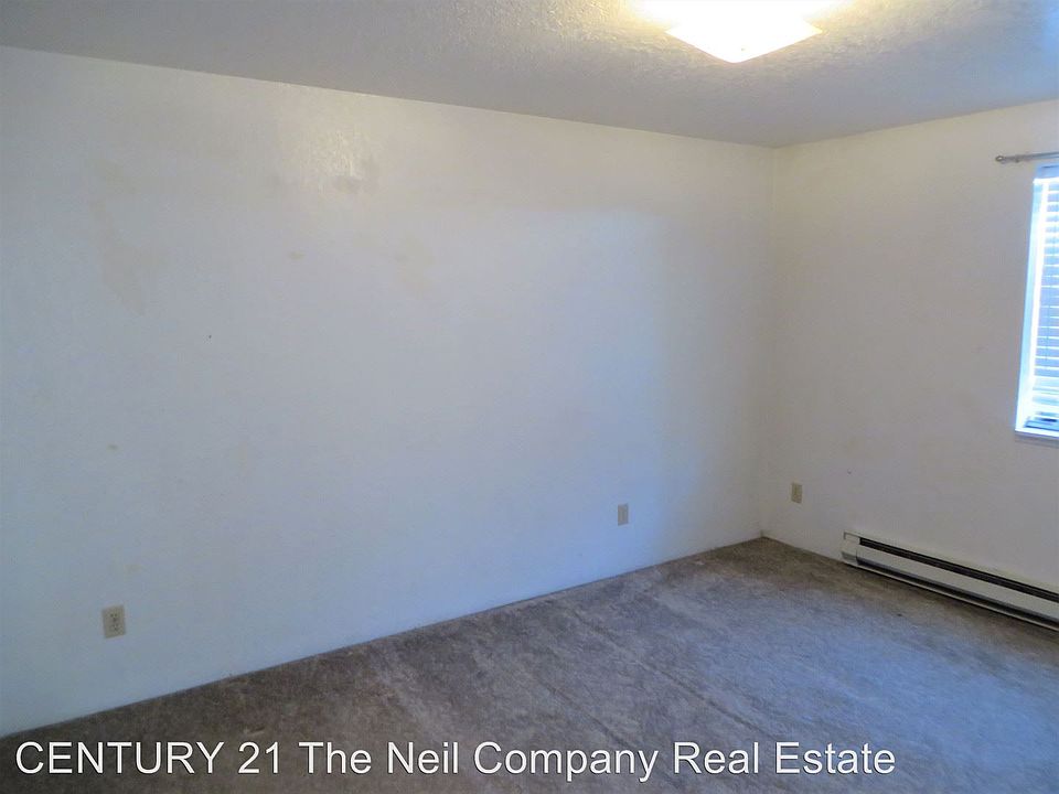 2nd image of 781 NE Barnes Ave APT 2