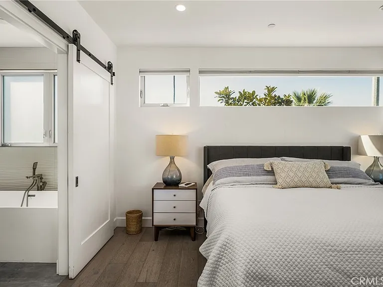 4405 Channel Pl — Photo 26