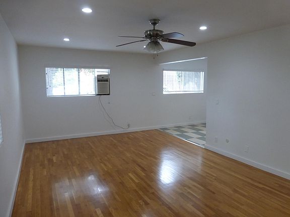 2nd image of 1460 Carroll Ave APT 1