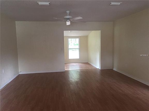 5th image of 303 Salina Dr