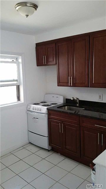 1st image of 423 E Broadway APT 2B