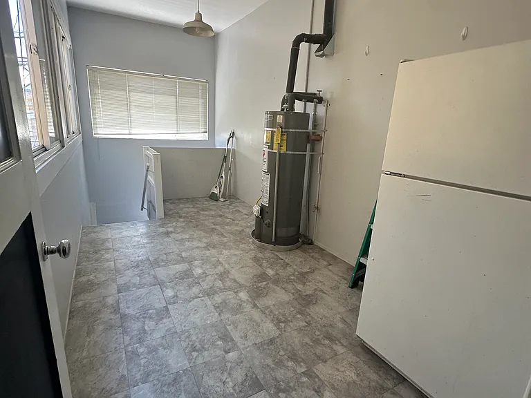 523 San Mateo Ave — Photo 12