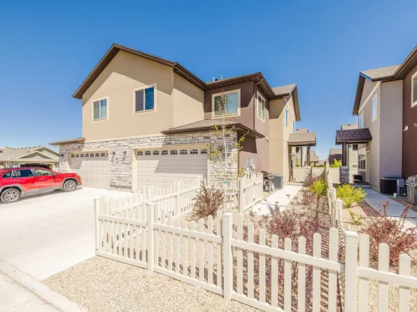 3955 Autumn Colors Dr, Elko, NV 89801