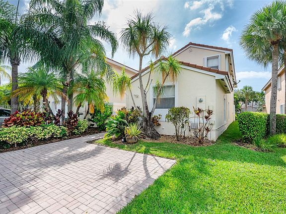 2nd image of 1571 Seagrape Way #1571
