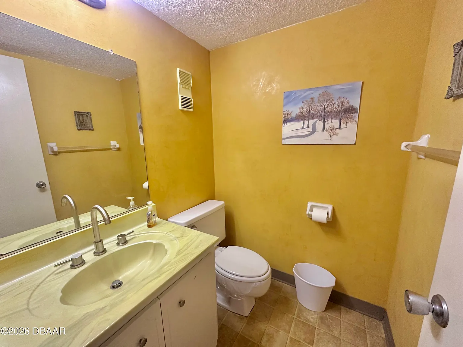 2 bed, 2.5 bath, 1140 sqft, $1,700 — Photo 4