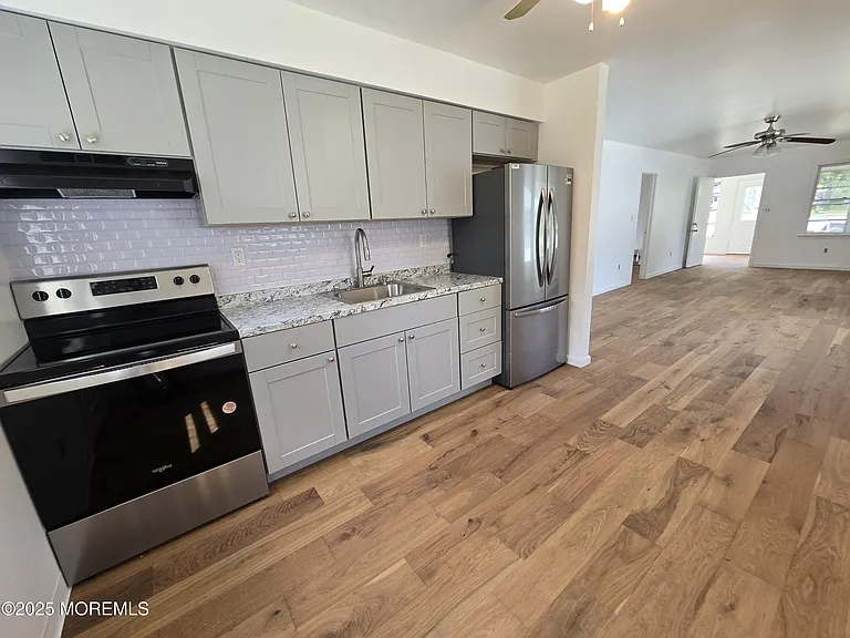 330 Elizabeth Ave — Photo 15