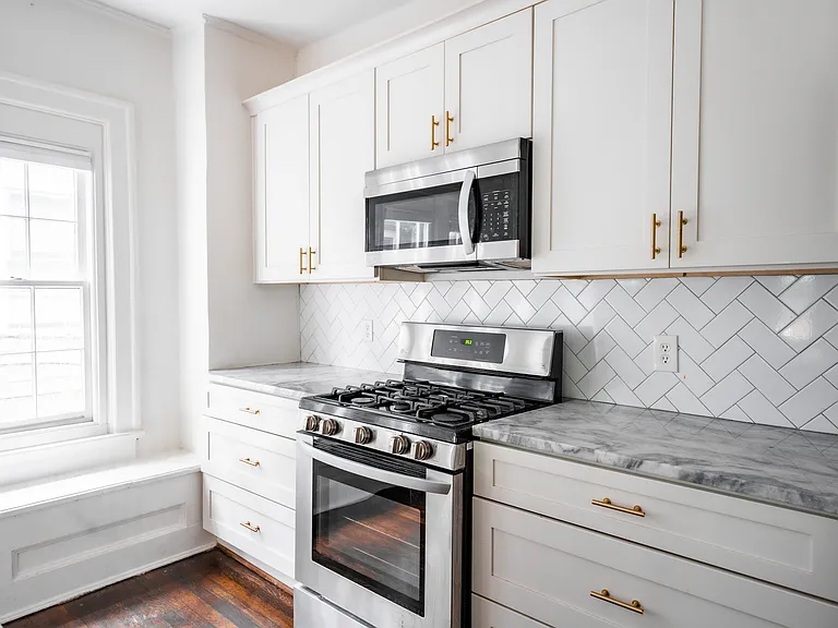 536 Boulevard Pl NE #1 — Photo 8