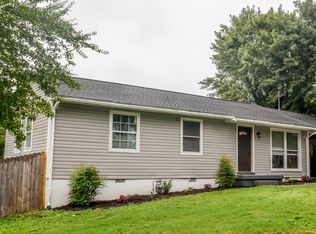 118 Arizona Rd, Oak Ridge, TN 37830