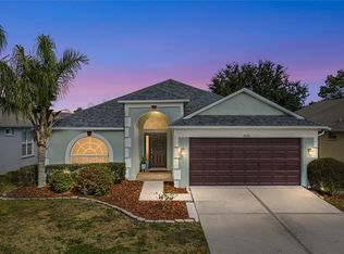 31137 Whinsenton Dr, Zephyrhills, FL 33543