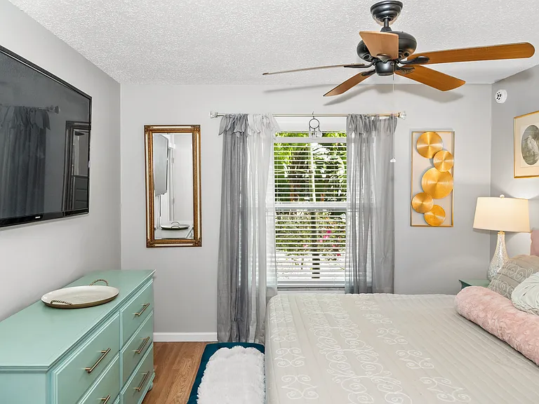 4633 Summerwind Dr — Photo 11