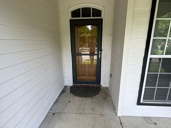 2nd image of 377 Sandleton Way
