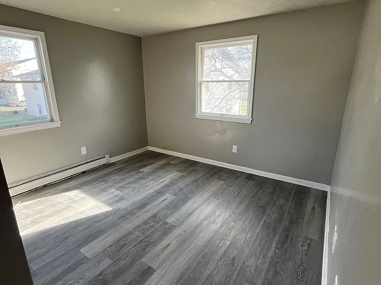 Willow View Apartments — Photo 11