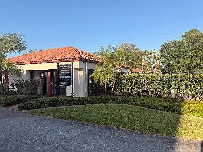 3455 Countryside Blvd #4 — Photo 3