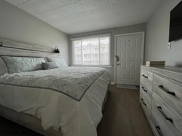 9510 Amherst Ave #108 — Photo 7