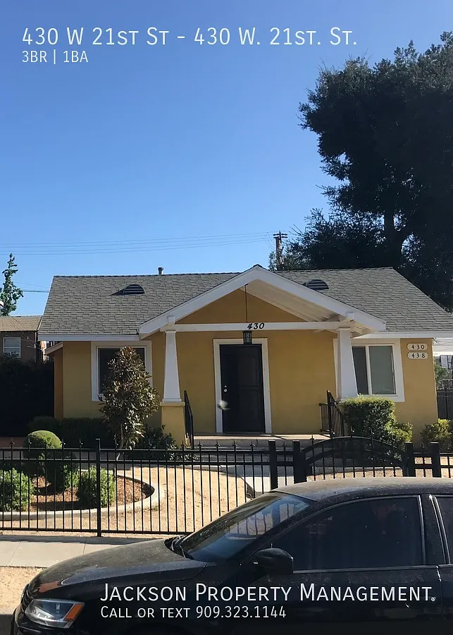 Newly Remodeled 3 Bedroom Unit — Photo 1