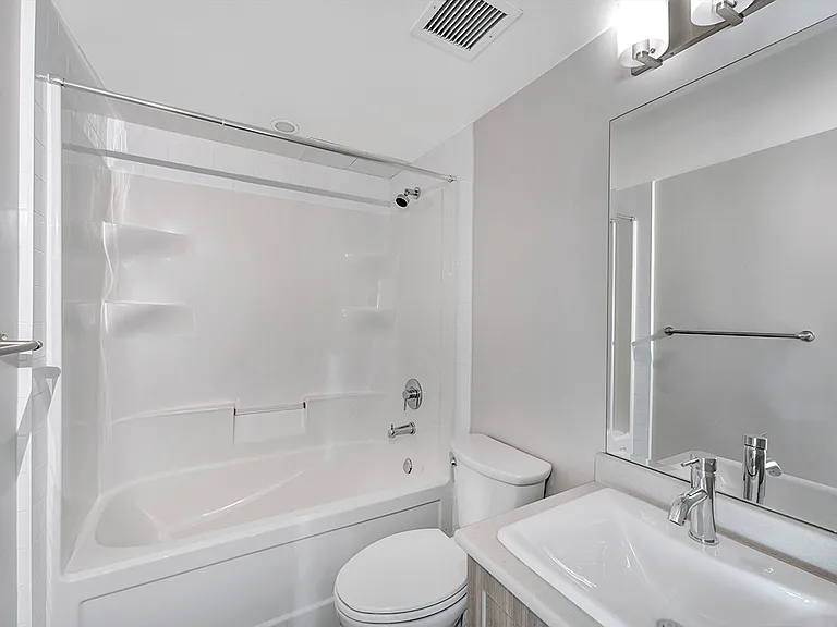 4320 Slocan St — Photo 9