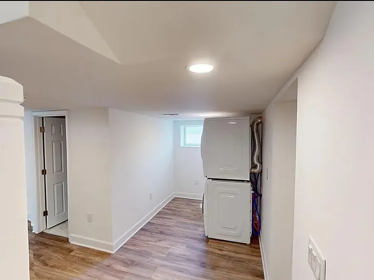 82 Ashlawn Dr — Photo 11