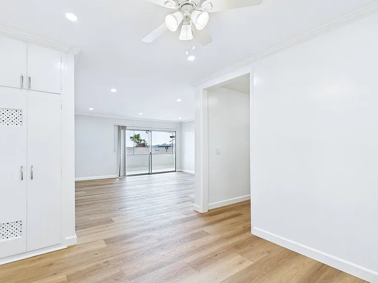 308 Raymondale Dr #7 — Photo 8