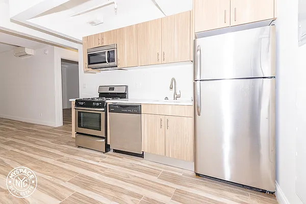 Rented by MySpaceNYC | media 37