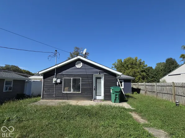 1036 Hendricks Ave, Shelbyville, IN 46176