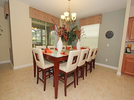 PP6P8953CPR-formal-dining-area