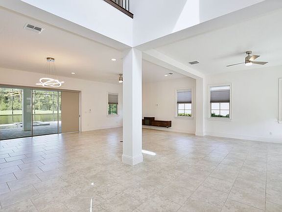 3rd image of 10822 Mobberley Cir