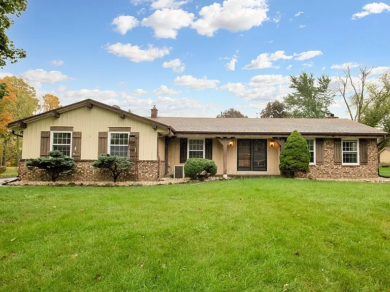 N55W21387 Logan Dr — Photo 4