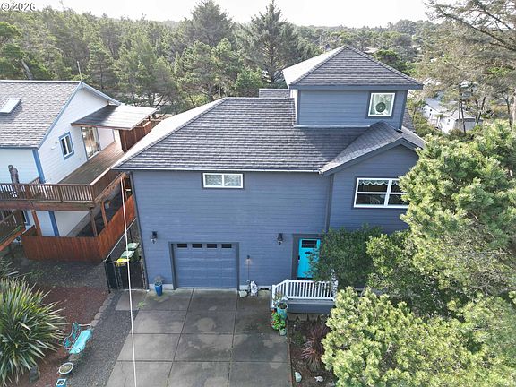 4th image of 4604 Falcon St