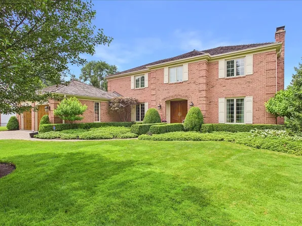 120 W Blackthorn Ln, Lake Forest, IL 60045