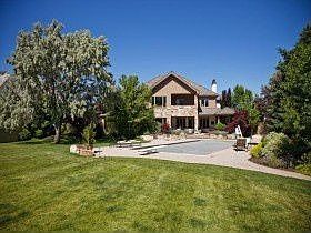 3rd image of 7825 S Pheasant Wood Dr