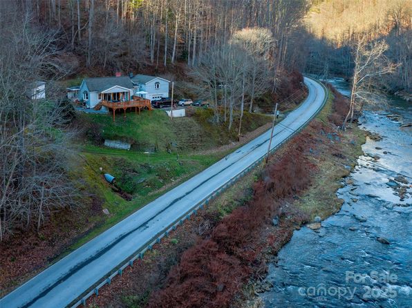 12982 Us Highway 19w, Burnsville, NC 28714