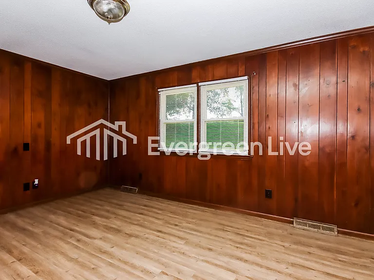 2511 Cliffside Dr — Photo 8