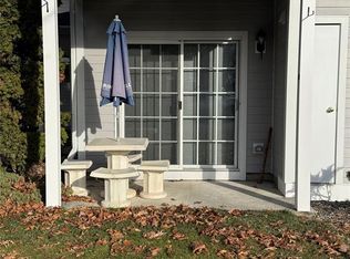 1235 Richmond Rd, Mahwah, NJ 07430