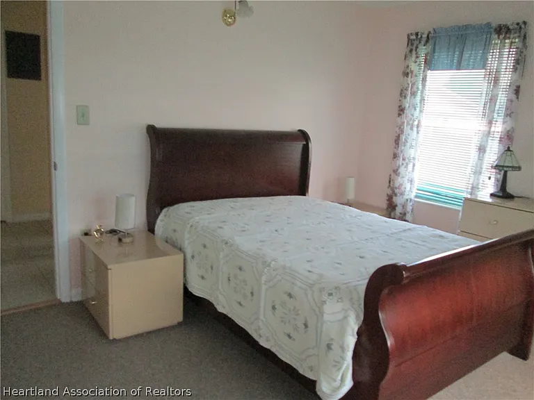 38 Lake Henry Dr — Photo 17