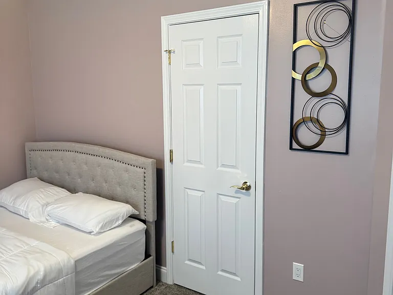 1084 Plantation Trl — Photo 12