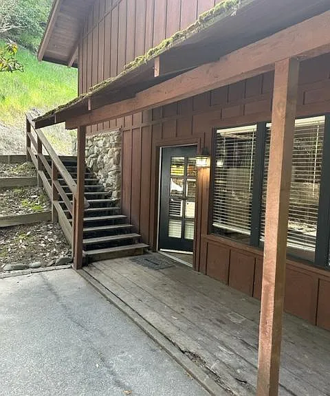 1406 Glen Canyon Rd — Photo 3