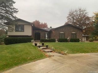 29980 Martindale Rd, New Hudson, MI