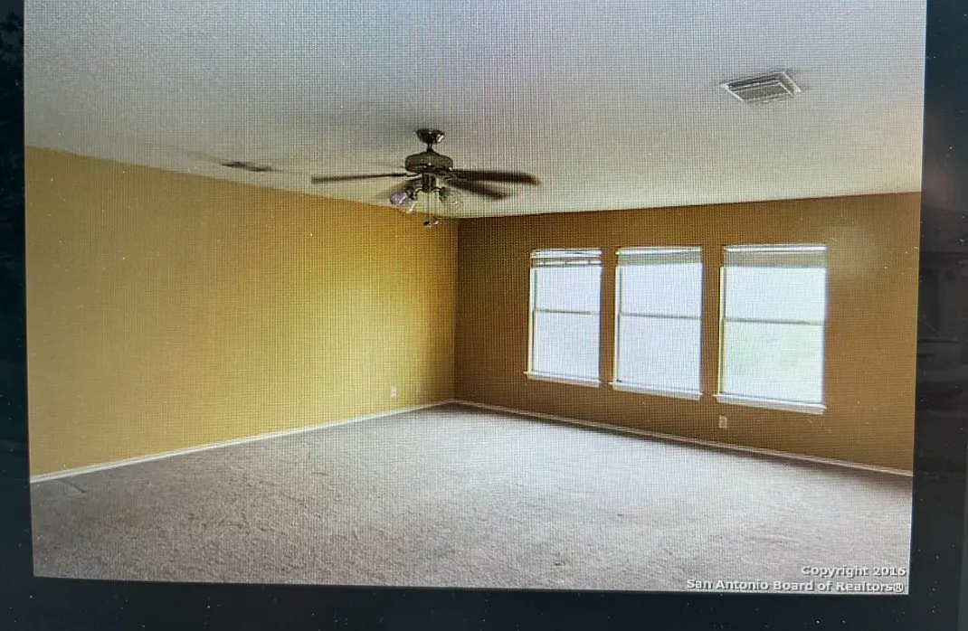 4 bed, 2399 sqft, $1,900 — Photo 1