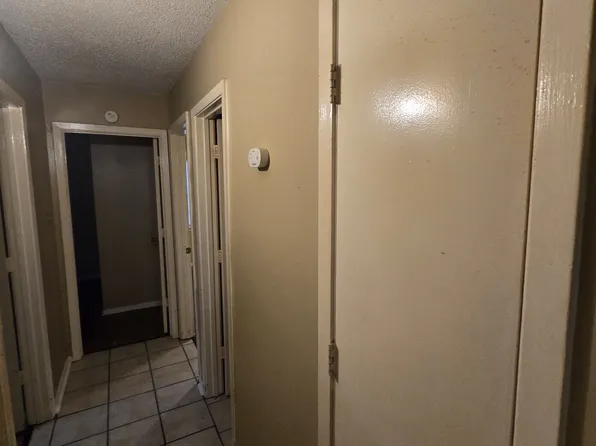 135 Delano Dr, Jackson, MS 39209