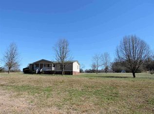 570 W Pine Grove Rd, Fair Play, SC 29643