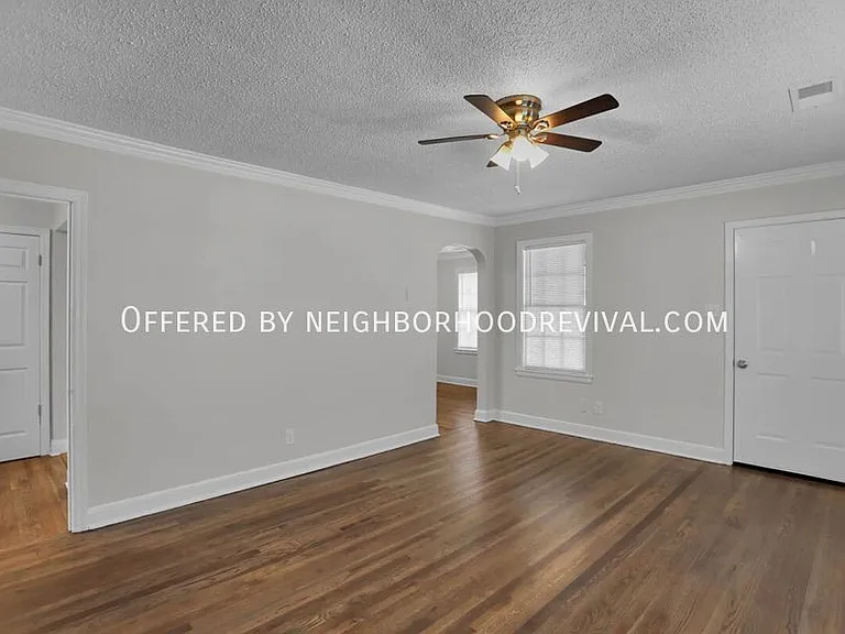 1087 McEvers Rd — Photo 9