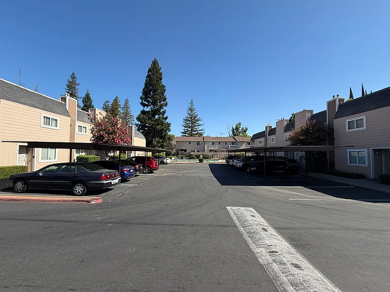 7032 Fair Oaks Blvd #4 — Photo 3