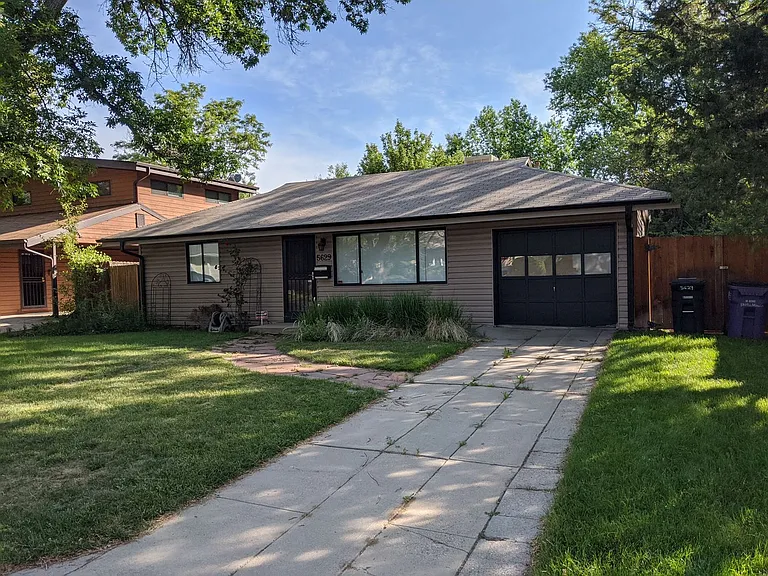 5629 E Minnesota Dr — Photo 2