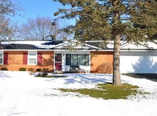 35190 Gary St, Farmington Hills, MI 48331