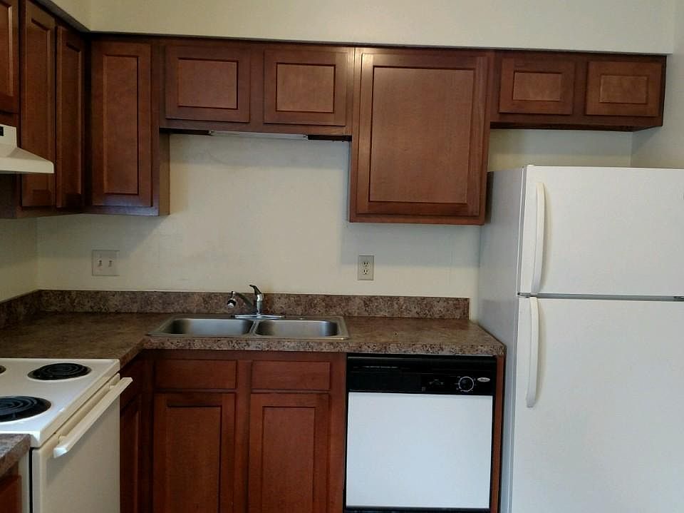 1st image of 3014 Sawdust Ln