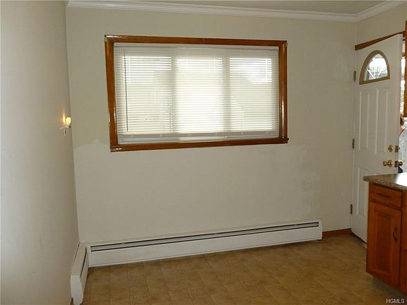 4th image of 35 N Wayne Ave