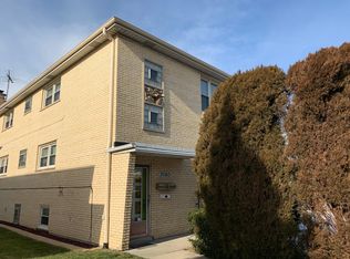 2058 Parkside Dr, Park Ridge, IL 60068