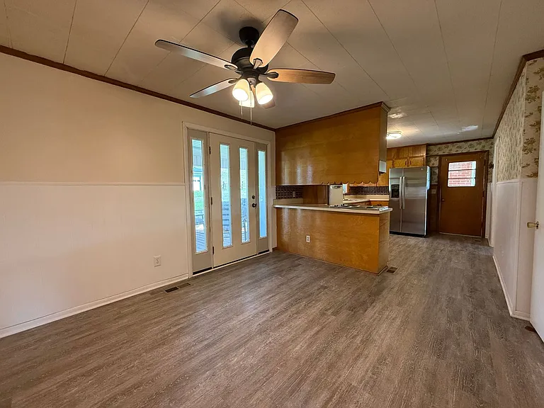 2459 Middlesettlements Rd — Photo 13