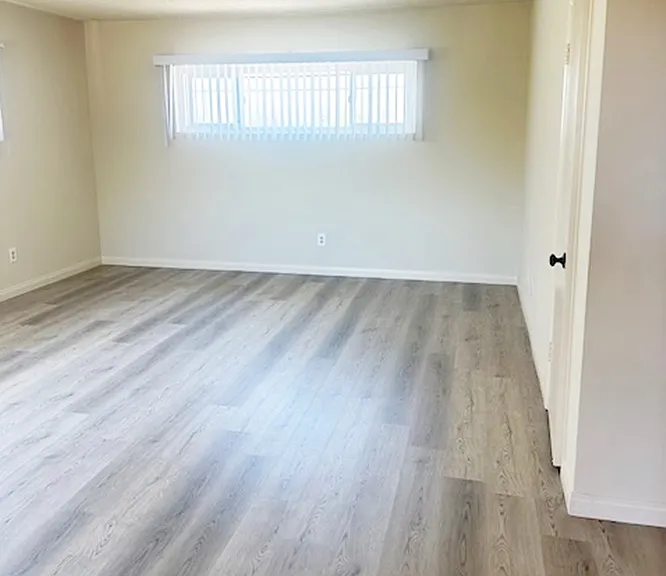 13621 Van Ness Ave #9 — Photo 11