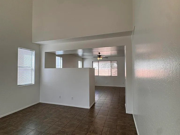 14955 N 174th Ln — Photo 7